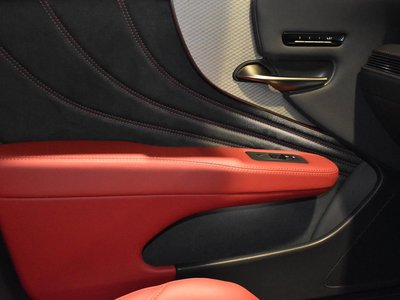صورة مصغرة 22 لـ 2024 Lexus LS
