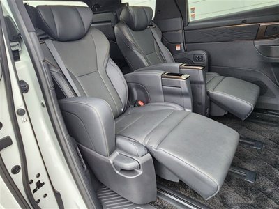 صورة 6 لـ 2023 Toyota ALPHARD