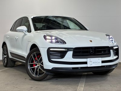 PORSCHE MACAN - 4