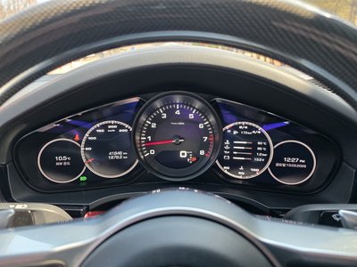 PORSCHE CAYENNE - 8