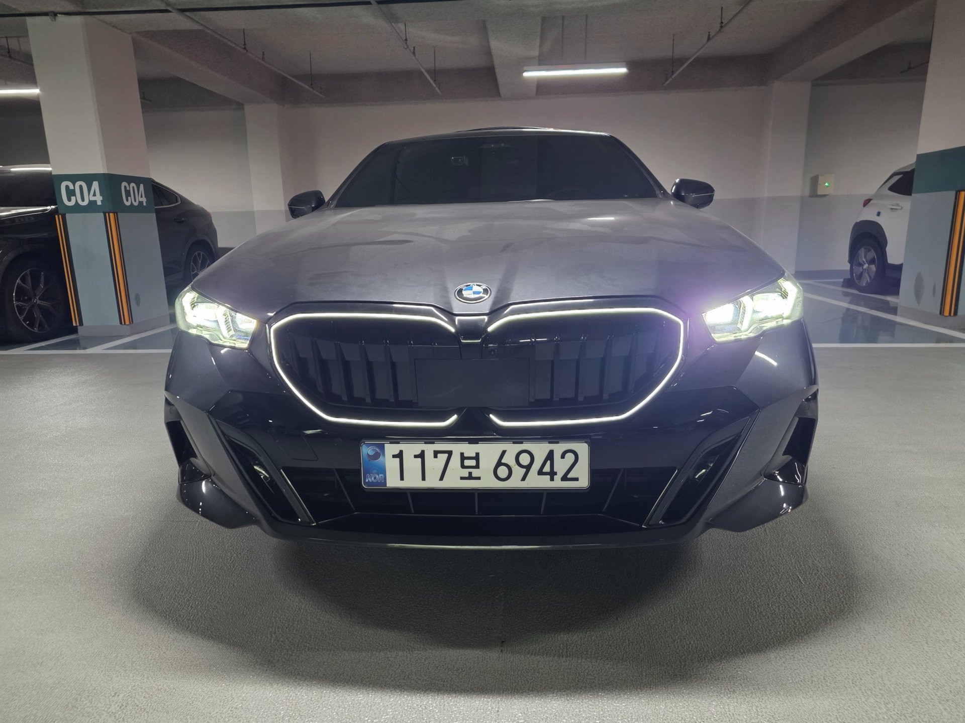 BMW 5 SERIES - View 1