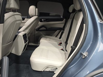 صورة مصغرة 18 لـ 2020 Porsche CAYENNE