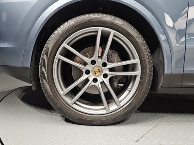 صورة 6 لـ 2020 Porsche CAYENNE