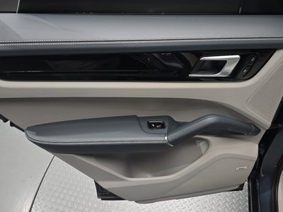 صورة مصغرة 15 لـ 2020 Porsche CAYENNE