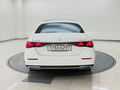 MERCEDES-BENZ E-CLASS - 3