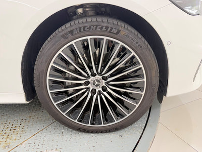 MERCEDES-BENZ E-CLASS - 9