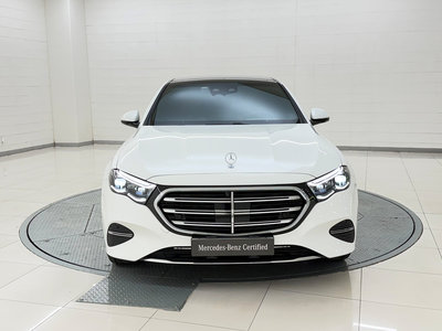 MERCEDES-BENZ E-CLASS - 8