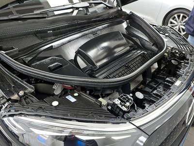 MERCEDES-BENZ EQS - 7