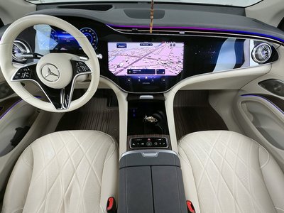 MERCEDES-BENZ EQS - 5