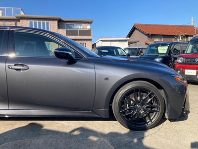 LEXUS IS - 8