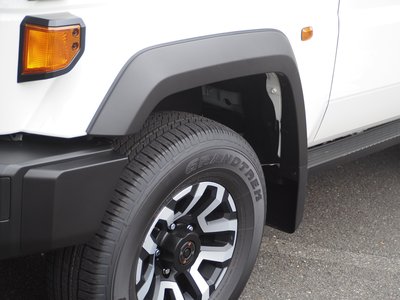 TOYOTA LAND CRUISER 70 - 8