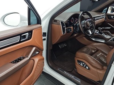 PORSCHE CAYENNE - 7