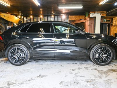 AUDI Q8 - 7