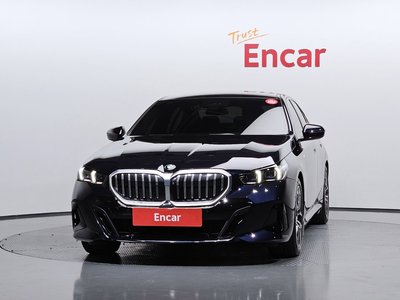2024 BMW 5 SERIES 照片 2