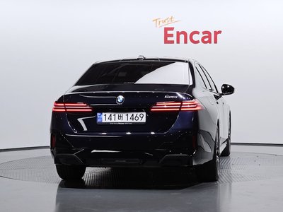 2024 BMW 5 SERIES 照片 4