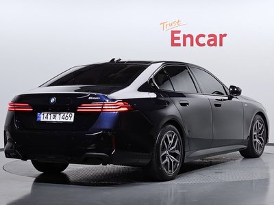 2024 BMW 5 SERIES 照片 3