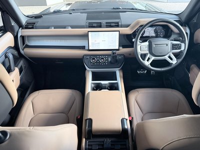 صورة 5 لـ 2025 LAND Rover DEFENDER