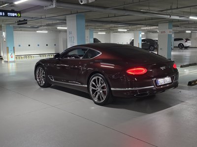 BENTLEY CONTINENTAL - 4