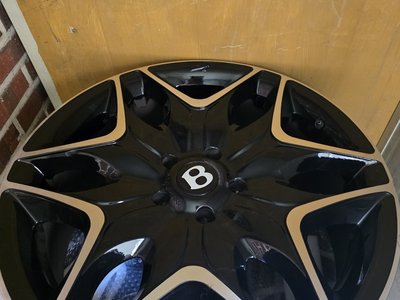 BENTLEY CONTINENTAL - 5