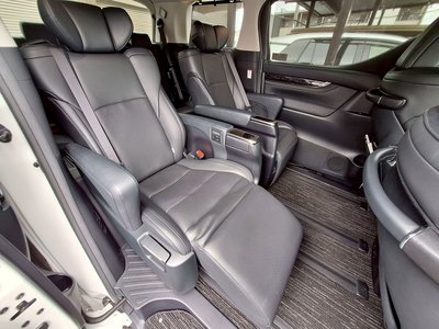 TOYOTA VELLFIRE - 10