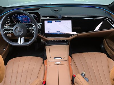 MERCEDES-BENZ E-CLASS - 4