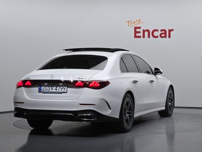 MERCEDES-BENZ E-CLASS - 5