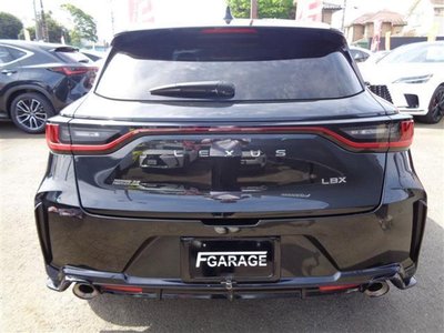 LEXUS LBX - 7