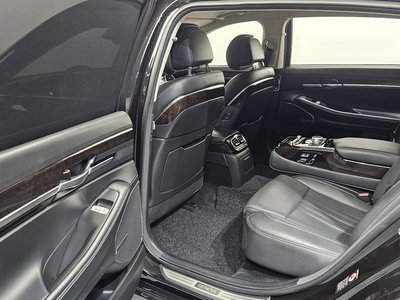 2019 Genesis G90 — миниатюра 11