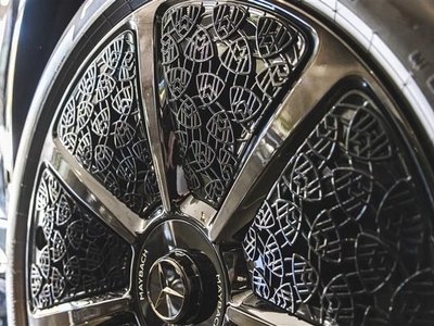 MERCEDES-BENZ GLS - 9