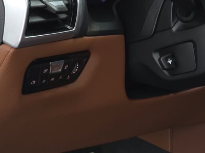 2024 BMW 8 SERIES 缩略图 15