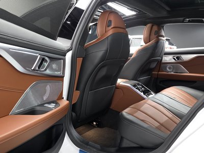 2024 BMW 8 SERIES 缩略图 11