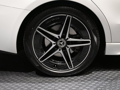 MERCEDES-BENZ C-CLASS - 9