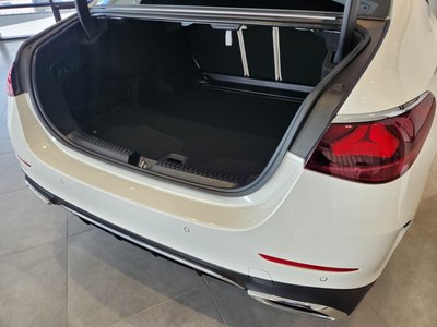 MERCEDES-BENZ E-CLASS - 9