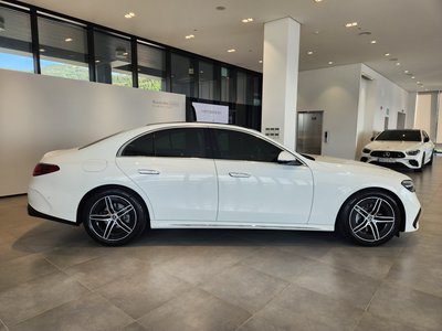 MERCEDES-BENZ E-CLASS - 8