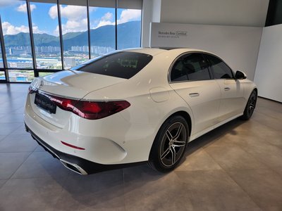 MERCEDES-BENZ E-CLASS - 3