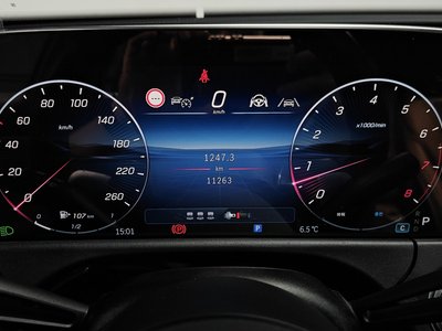 MERCEDES-BENZ E-CLASS - 8