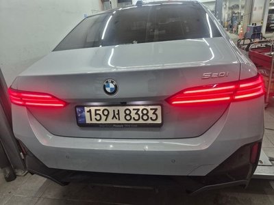 BMW 5 SERIES - 2