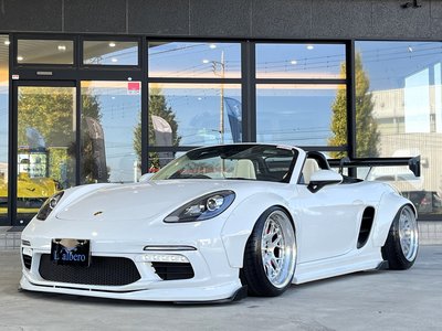 PORSCHE 718 BOXSTER