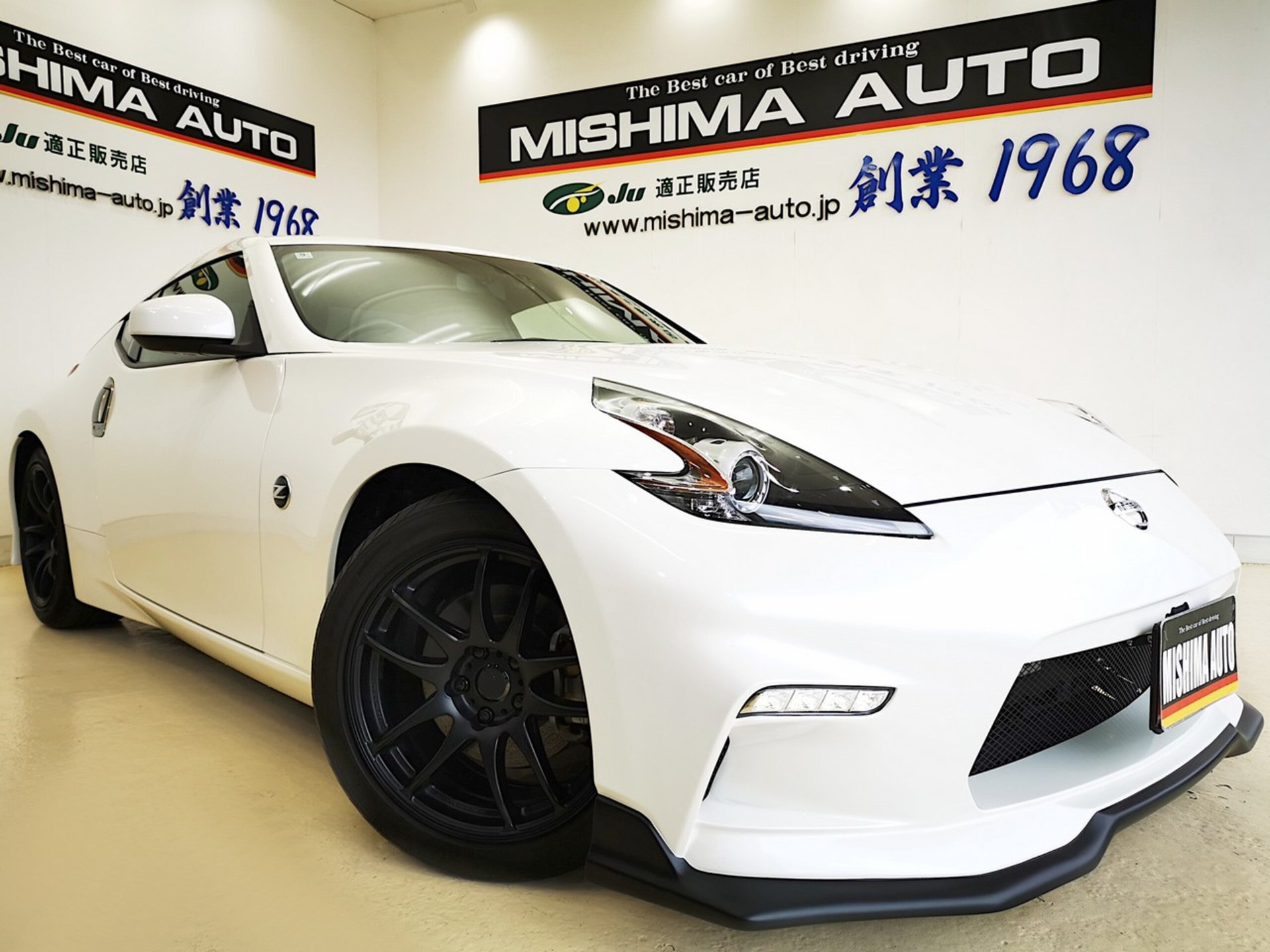 NISSAN FAIRLADY Z - View 1