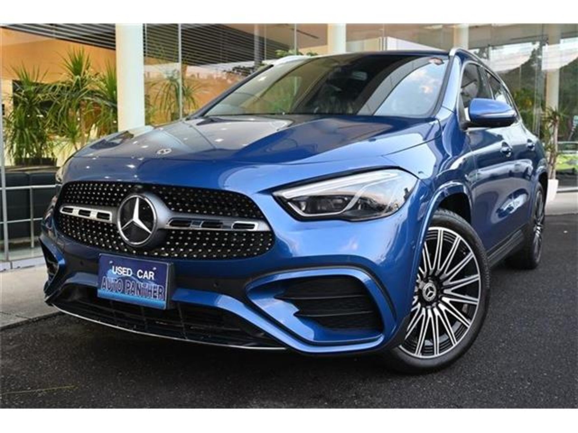 MERCEDES-BENZ GLA - View 1
