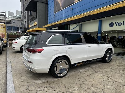 MERCEDES-BENZ GLS - 6