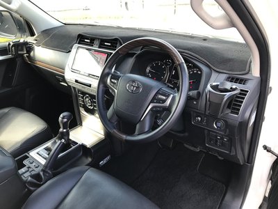 2021 Toyota LAND CRUISER PRADO — миниатюра 23