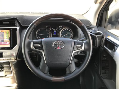2021 Toyota LAND CRUISER PRADO — миниатюра 12