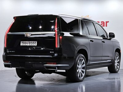 صورة 3 لـ 2021 Cadillac ESCALADE 5TH GENERATION