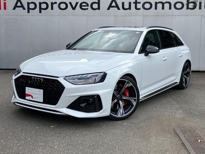 AUDI RS4 AVANT