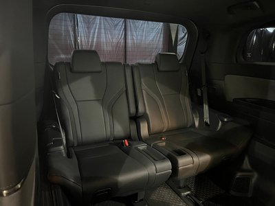 صورة 17 لـ 2024 Lexus LM