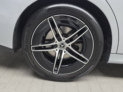 MERCEDES-BENZ E-CLASS - 6