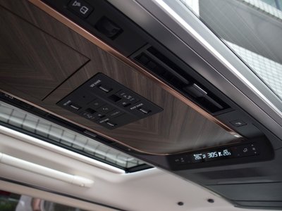 صورة مصغرة 15 لـ 2024 Lexus LM