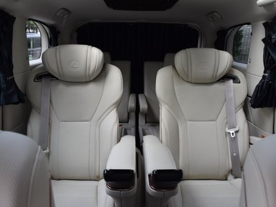صورة 6 لـ 2024 Lexus LM