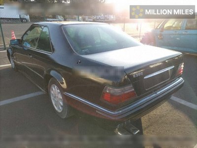 MERCEDES-BENZ E-CLASS - 2